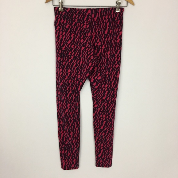 Nike Pink Black Logo Spell-Out Leggings Size M - Picture 2 of 6
